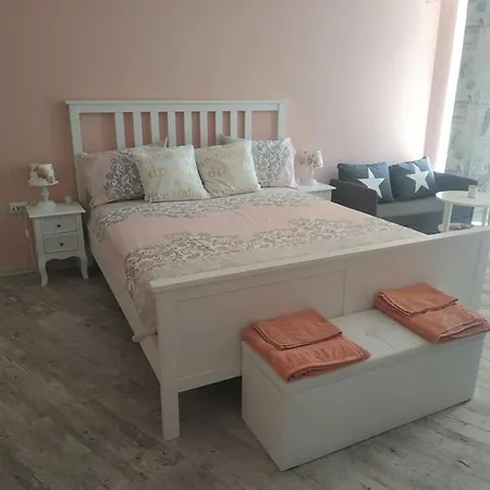 Apartment Aparatment Marina Perla Beach